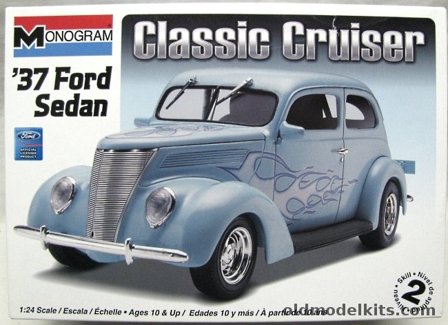 Monogram 1/24 1937 Ford Sedan Classic Cruiser, 85-0884 plastic model kit